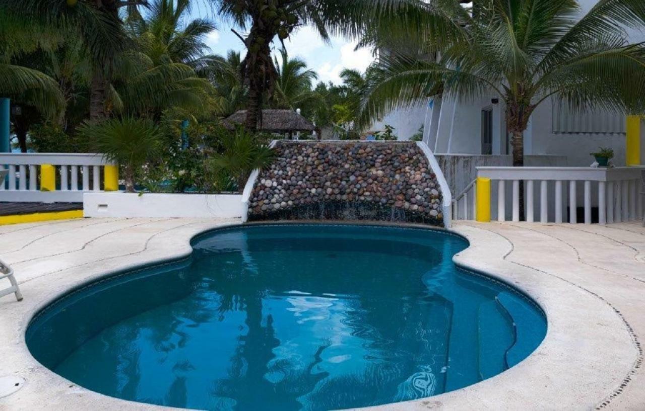 Alegria Villa *